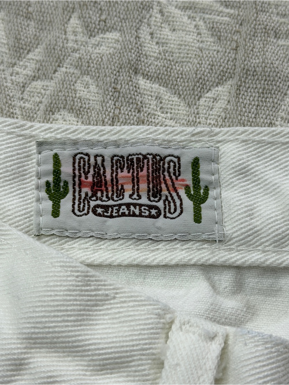 Cactus Jeans Women's White Wide Leg Jeans Size 10 - Trendy Statement Denim - Picture 6 of 11